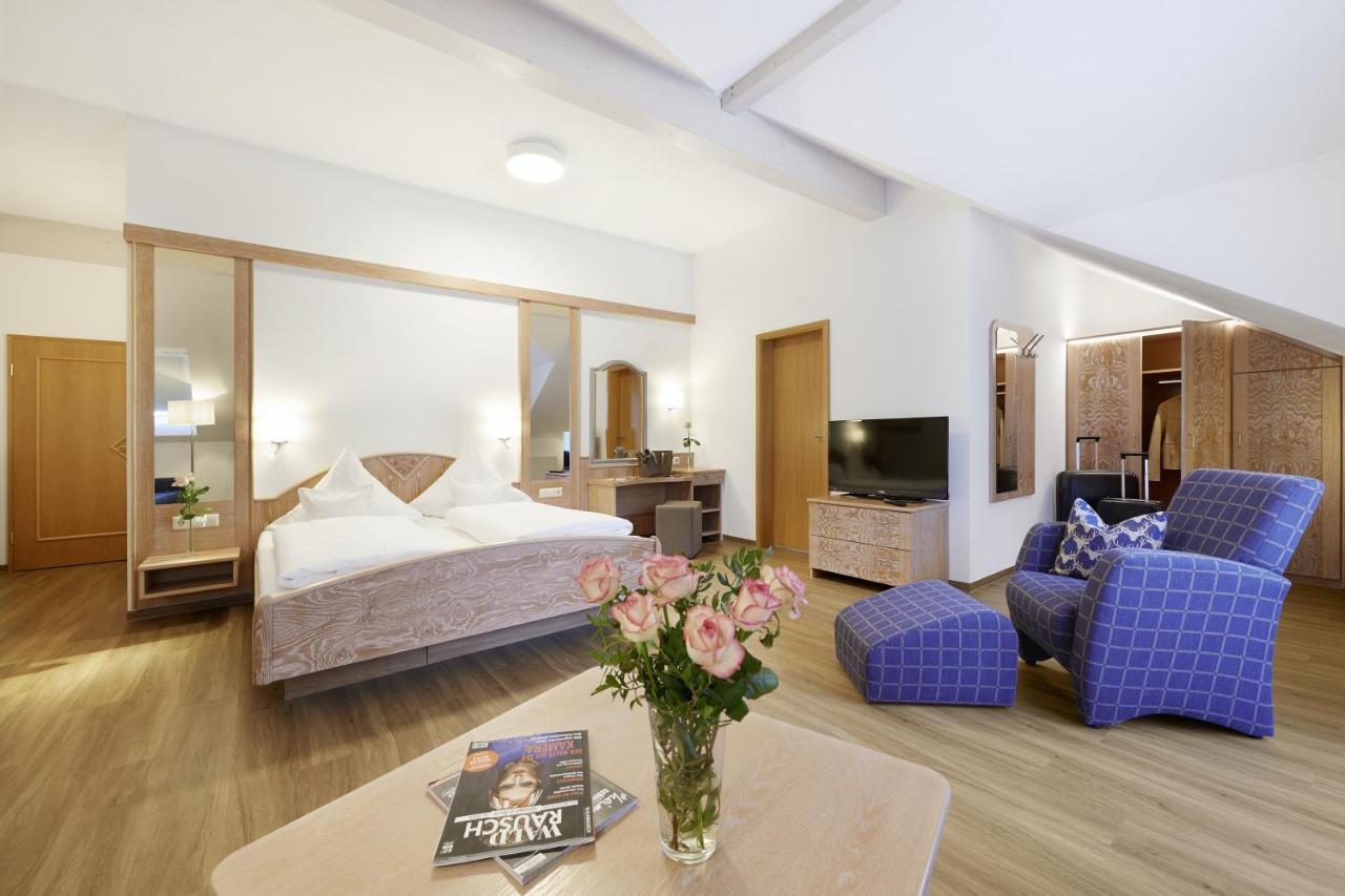Hotel Badischer Hof บิเบอร์อาคไบออฟเฟนบวร์ก ภายนอก รูปภาพ