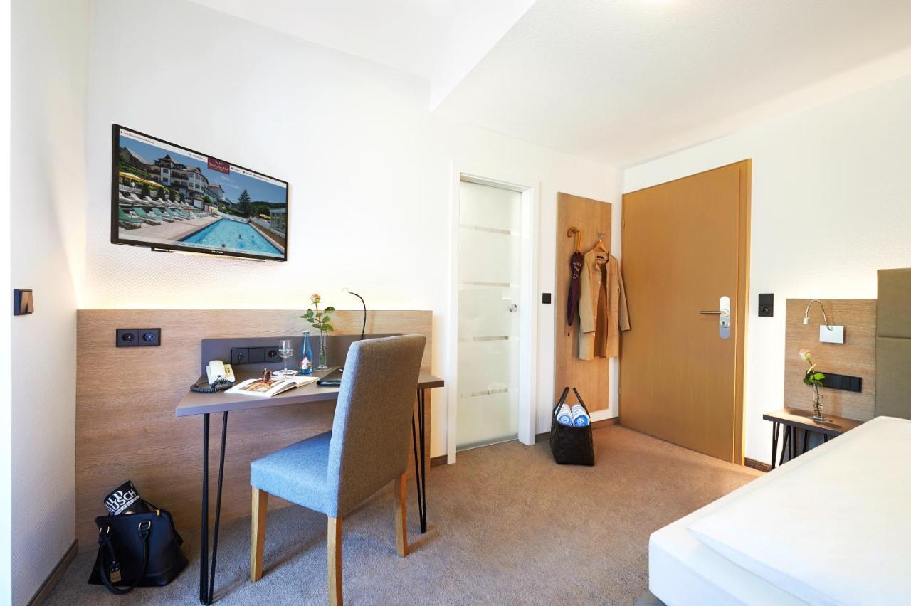 Hotel Badischer Hof บิเบอร์อาคไบออฟเฟนบวร์ก ภายนอก รูปภาพ