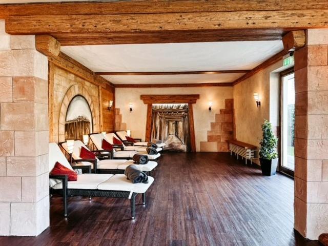 Hotel Badischer Hof บิเบอร์อาคไบออฟเฟนบวร์ก ภายนอก รูปภาพ